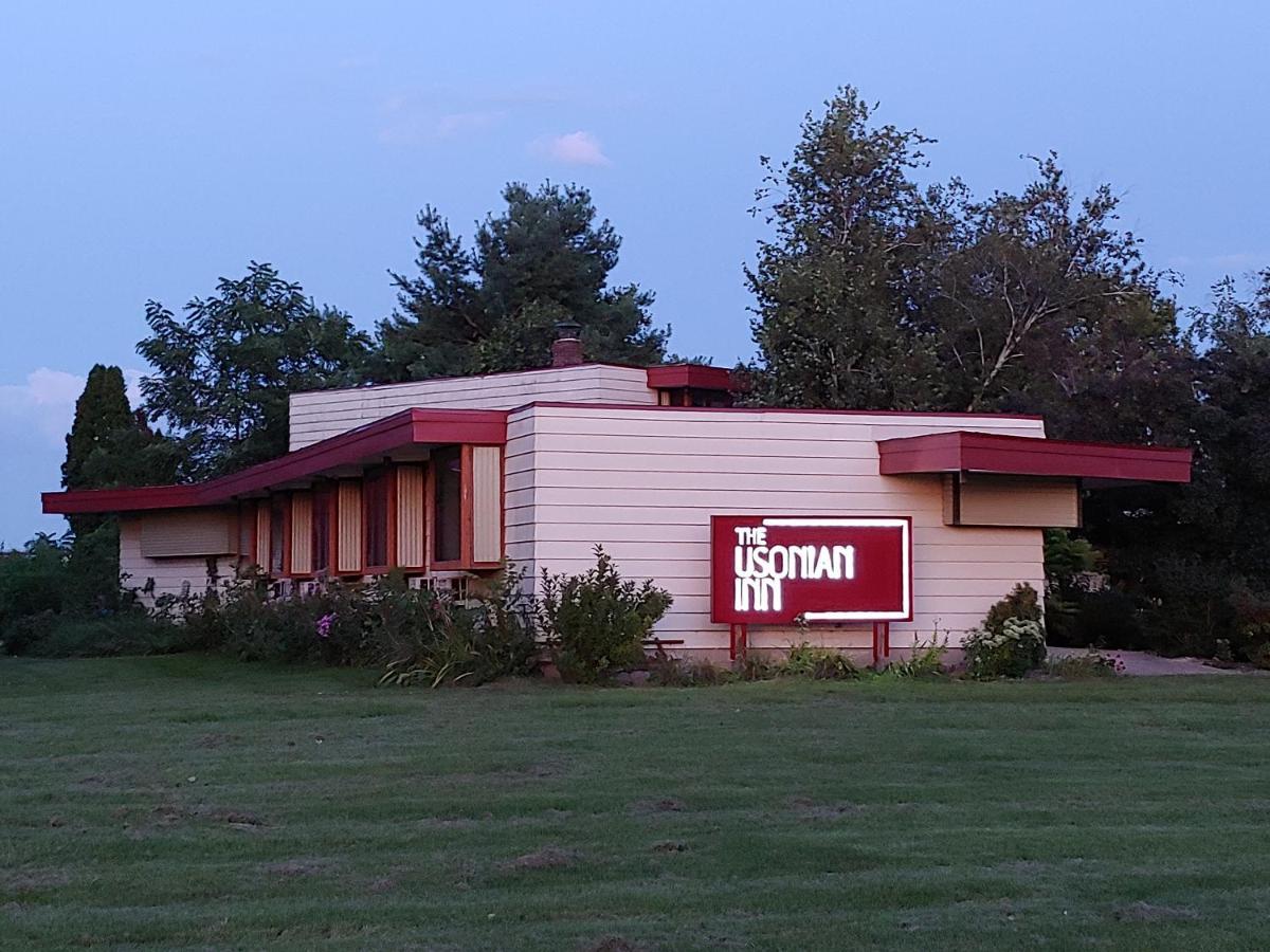 The Usonian Inn Llc Spring Green Exterior photo